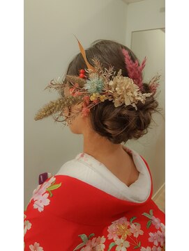 ブラウ ネイル パーティー(Blau Nail Party) ドライフラワーアレンジ