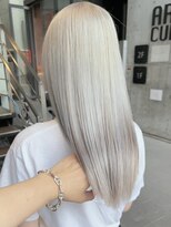 ロンド レア 天神大名店(Lond Le’a)&nbsp;ダブルカラーベージュカラーケアブリーチハイトーンカラー韓国