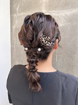 カエルムアヴェダ(CAELUM AVEDA) 編みおろし