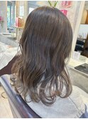 外ハネくびれミディ/ミルクティーベージュ