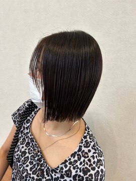 クロエバイラヴィズム  横越店蔦屋書店店内(CLOE by LUVISM) 【切りっぱなしボブ】