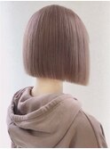 ミルクティーグレージュ / 前下がりボブ