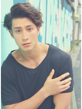 ジジバイワースホワイル(jiji by WORTH WHILE) アッシュブラックウルフマッシュパーマハイライト波巻きショート