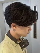 アコロン(acoron.)&nbsp;センターパート/ツーブロック/刈り上げ/池袋メンズカット