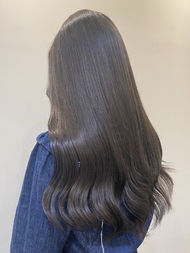 ベル 新宿(Belle) 重たく見えすぎない暗髪カラー/グレージュ