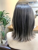 シーン(seen.)&nbsp;シルバーアッシュ【石見】30代40代50代60代