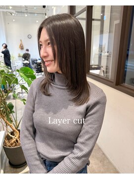 トイズファクトリー(Toys Factory) 縮毛履歴でも動きが出る顔周りレイヤー♪大人ガーリー