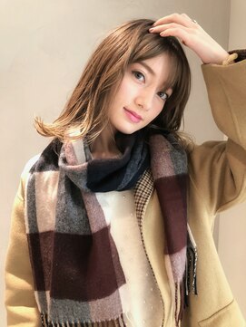 ノク(nok) 春の2パターンバング_耳かけウェーブパーマフォギーベージュ