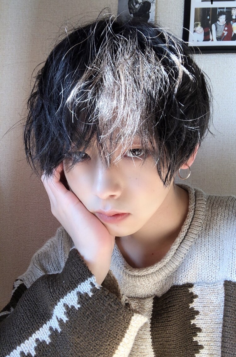 スパイラルパーマ ゆるふわマッシュ：L053788388｜シン(syn)のヘア