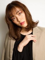 クアトログランシュ ひたちなか店(QUATRO×GranCieux)&nbsp;柔らか質感のランダムカールセミディ×ベージュカラー