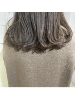 ニール(Neale.)&nbsp;【soi.】こっくりグレージュ