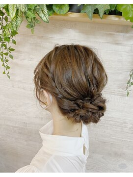 ロカット サロン(Roquat Salon) シニヨンアップヘアアレンジ【エクステ/立川/ヘアセット/立川】