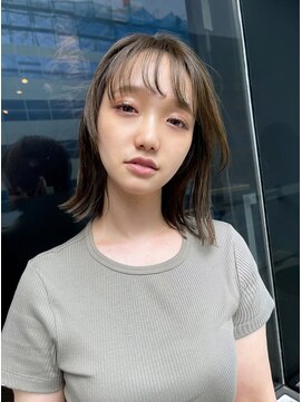 イトシテ 秋色カーキカラー×顔まわりレイヤー【本多身和子】