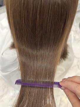 エスカーラ 表参道(THE ESCALA) ＠shino_ne197/ショコラアッシュ/アッシュグレージュ/シノダネネ