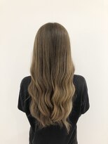 ヘアアンドメイク ムーア(Muuua) ダブルカラーで作るミルクティーベージュ