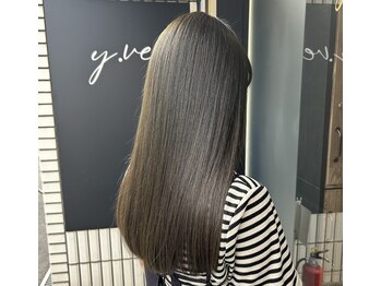 ｙ.ｖｅ【イヴ】