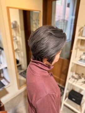 ワンバイワンクラッカ(one by one CLACCA) 白髪ぼかしカラー　　グレー