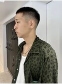 フェードクロップ　メンズ　バーバー