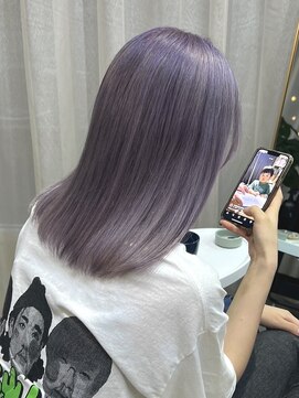 ジジ インターパーク 宇都宮(Gigi) ホワイトグレージュ/ミニウルフ/デジタルパーマ/フェザーパーマ