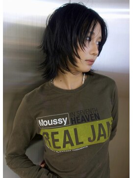 イェン(Yen.) ミディアムウルフシャギーレイヤー