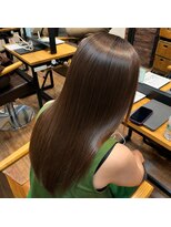シキオリ(SHIKIORI)&nbsp;ストレートエステで、毛先までまとまるツヤ髪へ◎