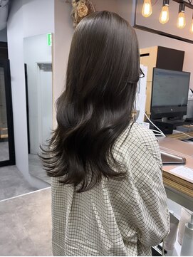 ヌープヘアーアイス(NUUP.hair ici) 20代30代オリーブグレージュカラー透明感ナチュラル