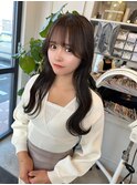 ロングヘアも顔周りひとつで可愛くなる＊