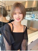 シースルーで色気と可愛さのあるショートヘア