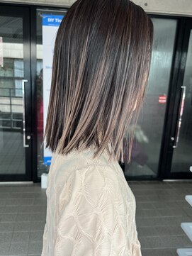 ヨッカ(YOCCA) ハーフバレイヤージュ　ミディアム