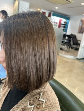 シーズンズ(SEASONS) まとまり前下がりボブ