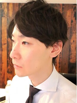 カズ 中津店(KAZU)の写真/スッキリ感、清潔感とおしゃれさをプラス。スーツにも似合う大人メンズヘアスタイルをご提案◇