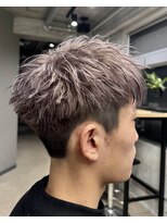 フイ 横浜センター北店(Hui)&nbsp;フェザーパーマ/グレーブルーカラー/刈り上げショートパンク