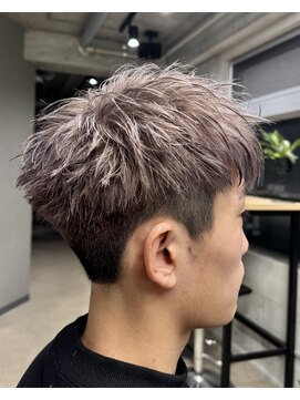 フイ 横浜センター北店(Hui) フェザーパーマ/グレーブルーカラー/刈り上げショートパンク