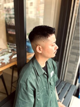 クフィア メンズヘアー カンポ 難波店(CUFFIA MEN'S HAIR CAMPO) スパイキーツーブロックフェードカットアップバング