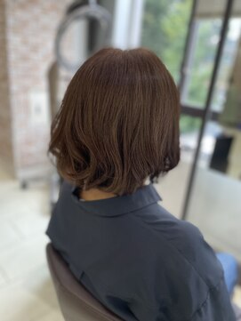 マニッシュ 三鷹駅前店 大人ベージュカラー