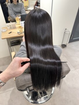 ユニ 江坂(Uni.) 縮毛矯正 髪質改善ストレート 酸性ストレート