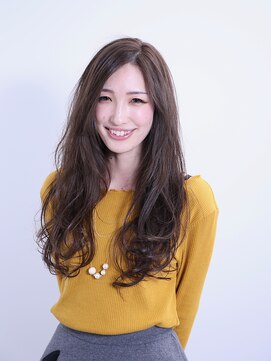 ラグノ(RAGNO) 可愛くクールな雰囲気に色香漂うレイヤーロング