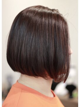 ハロ 蕨(HALO) 前下がりボブ