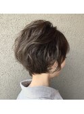 フェミニンパーマショートスタイル