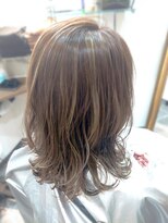 24 岸和田店&nbsp;大人かわいいハイライトカラー