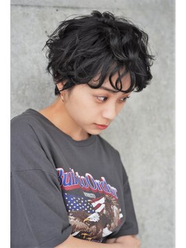 キビト(kibito) 黒髪ハンサムパーマショート 若松河田/表参道/20代/30代/40代