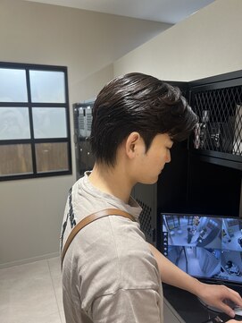 ステージ(STAGE) ダウンパーマ　韓国メンズヘア　センターパート