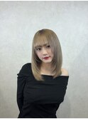レイヤーカット×ミルクティーベージュ