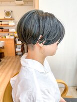 モリオ フロム ロンドン 成増店 【morio成増 セリザワ】刈り上げショート エメラルドカラー