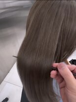 【ハイトーン×次世代縮毛矯正でツヤ髪ストレート】