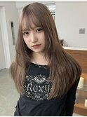 ヘーゼルベージュ/グレージュ/透明感カラー/レイヤーカット/梅田