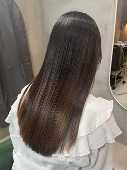 キャピタル ノウ(CAPITAL nou)の写真/あなたの髪質・状態を見極めた最適な施術で、指通りなめらかな極上ストレートに変身♪