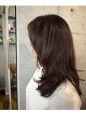 くせ毛を活かすロングレイヤー