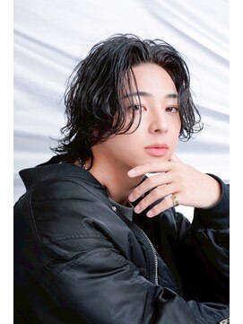 アイトーキョープラスシー 横浜(AI TOKYO+Sea) 横浜/高島町/フェザーパーマ/毛流れパーマ/センターパート