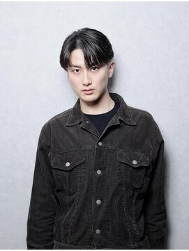 ジェイド(Jade) 曲がる縮毛矯正シースルーセンターパート